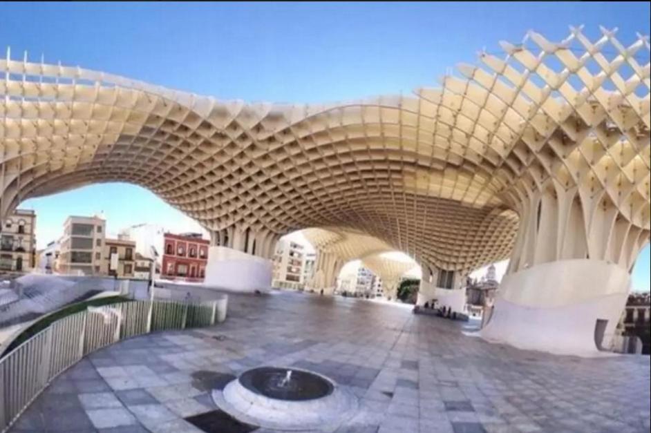 Estudio En El Corazon De Sevilla Exterior foto